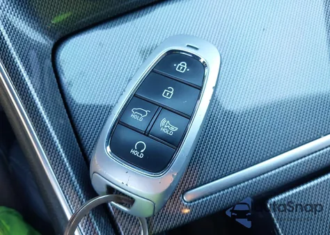 2023 Hyundai Santa Fe Xrt z USA, uszkodzony, nr VIN 5NMS64AJ7PH601437